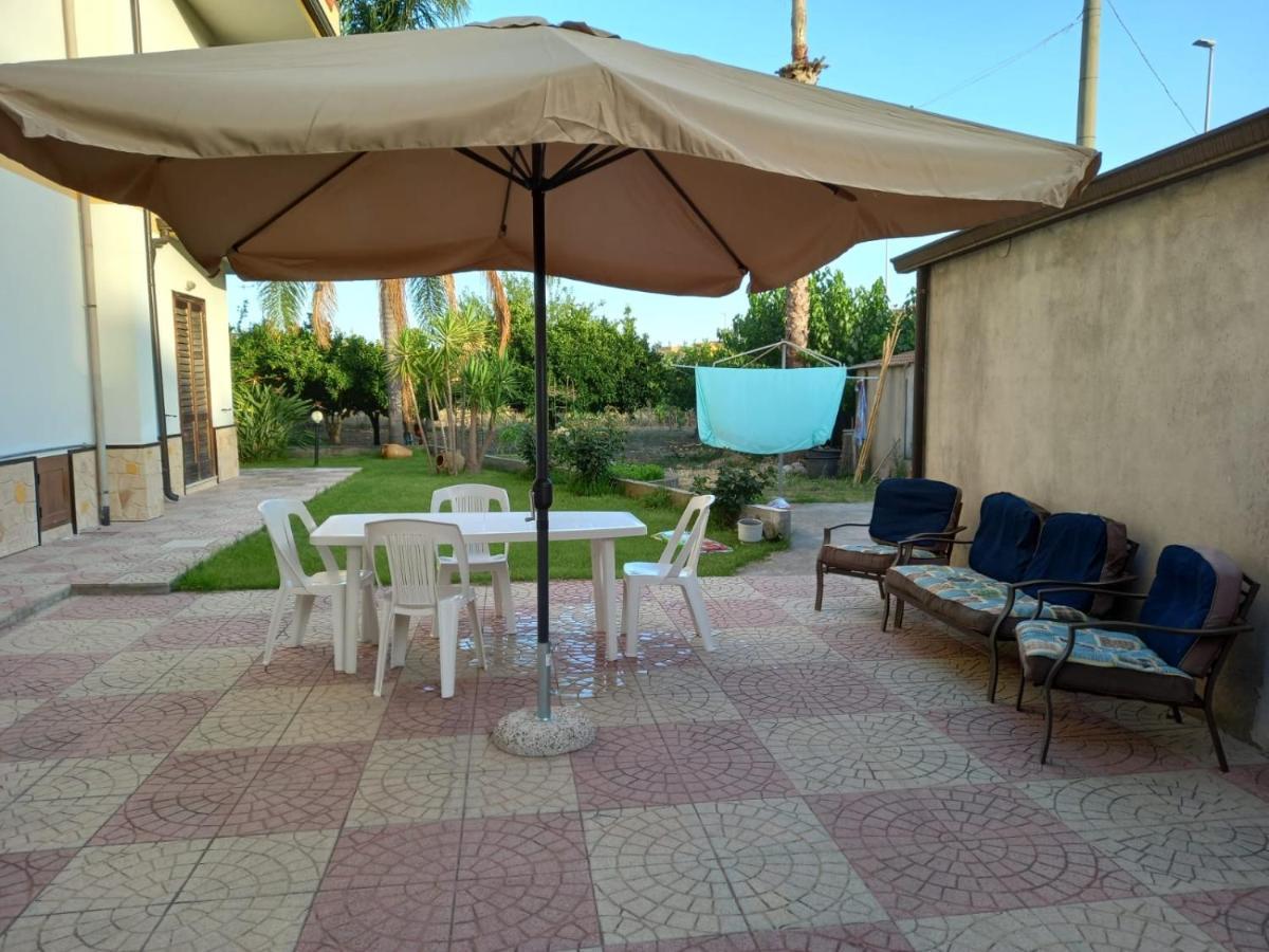 Appartamenti Giusi Con Giardino O Veranda Madonna della Catena Exterior photo
